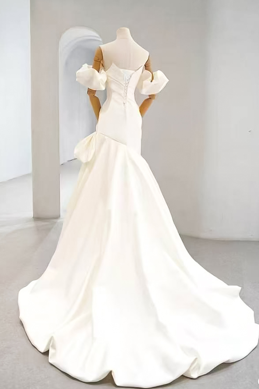 Ivory Petal Symphony